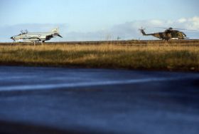 285 & F-4 Sep 84 004
