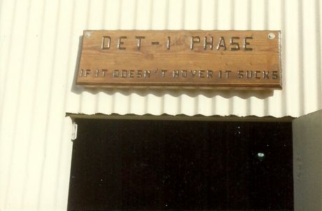 Det. 1, Phase hanger door