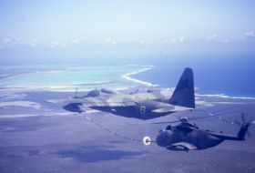 air refuel 7 May 86 071