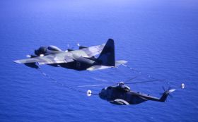 air refuel 7 May 86 072