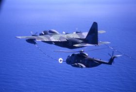 air refuel 7 May 86 074